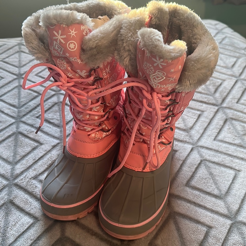 DREAM PAIRS Kids Insulated Waterproof Winter Snow Boots